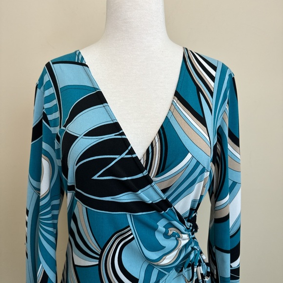VINTAGE Y2K BLUE BLACK SWIRL PRINT WRAP TOP - Picture 5 of 7